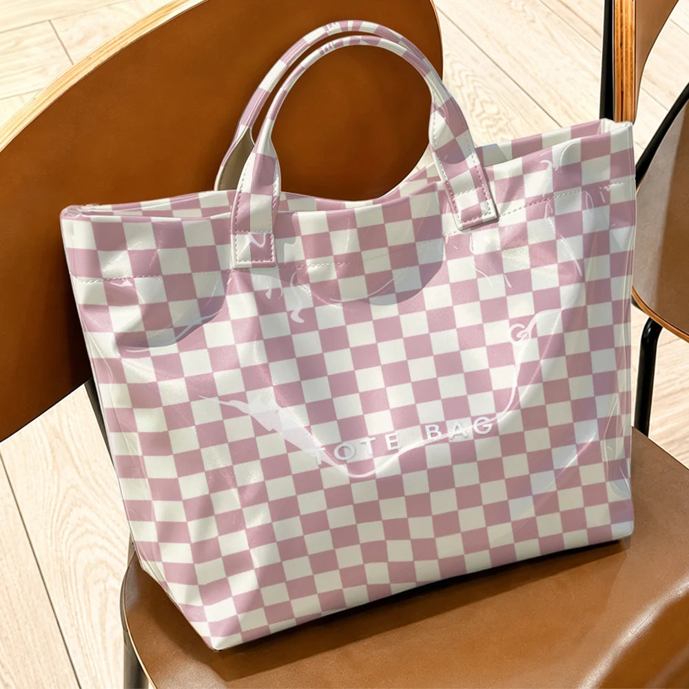 1pc Pink Plaid Printed Tote Bag, Large-Capacity Waterproof Travel Bag, PVC Material, Suitable for Clothing, Cosmetics, Accessories, Parties, Leisure Portable Shopping Bags, Student Party Office Workers Commuting Bags