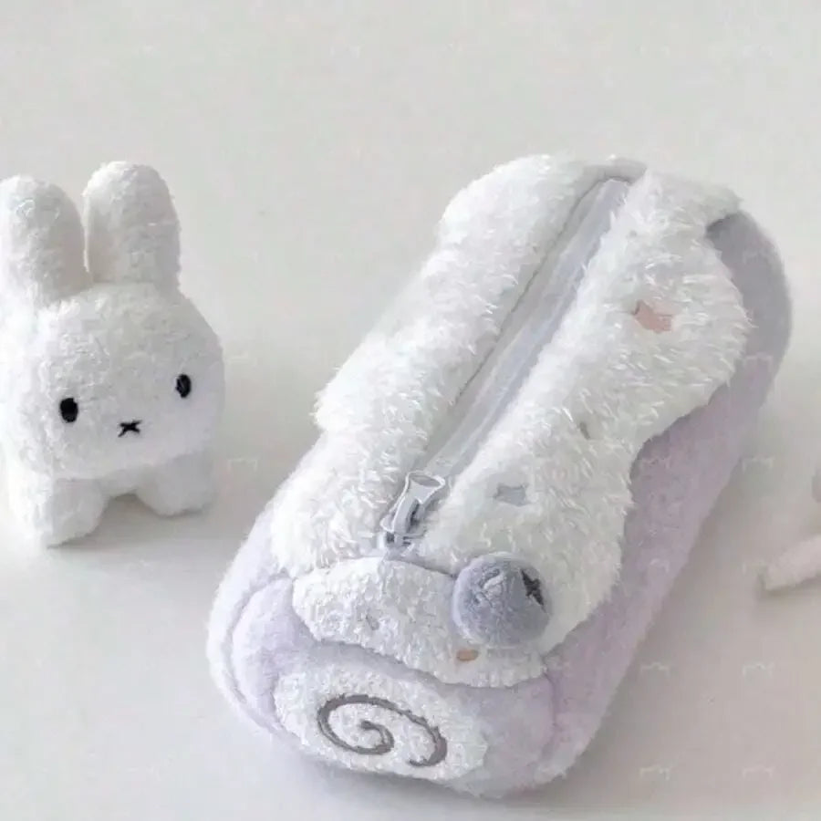 Cute Swiss Roll Plush Pencil Case, Large Capacity, Sweet High-Quality Stationery Storage Bag For Students DGGM