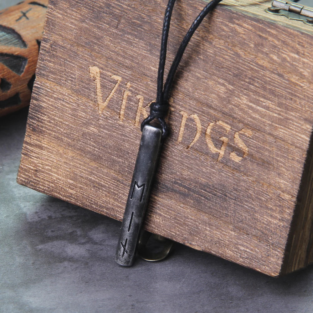 Never Fade Norse Mythology Symbols Necklaces Talisman Mens Vikings Runes Vegvisir Amulet Pendant Valknut Antique Steel Jewelry